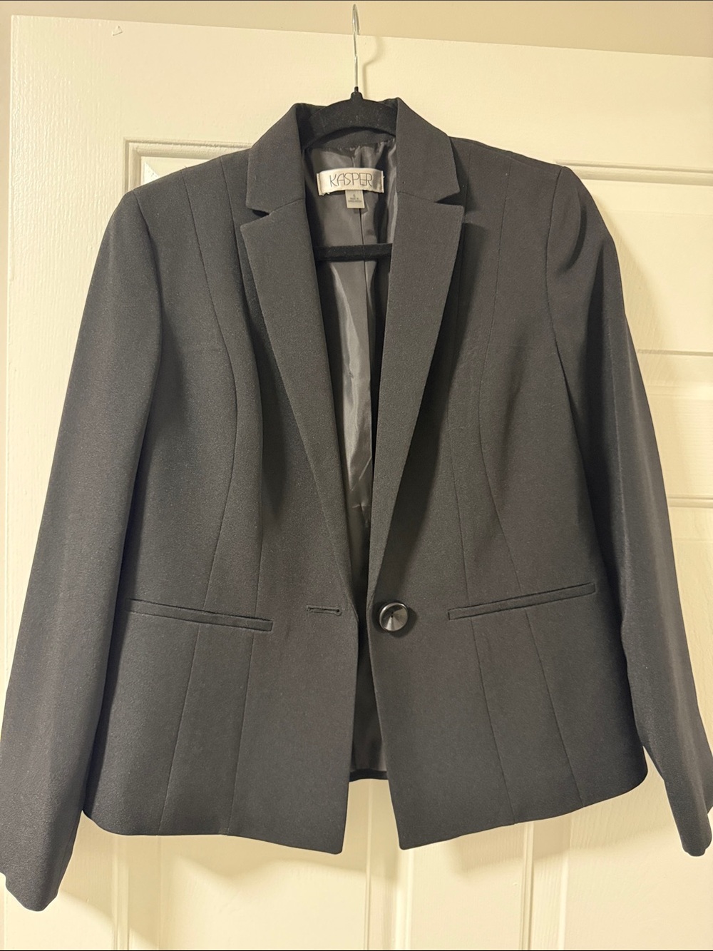 Kasper Black Single-Button Tailored Blazer